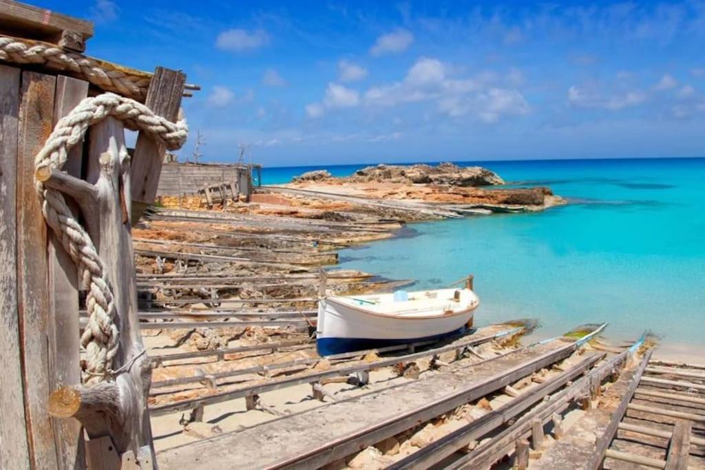 Villa Skiba Es Calo  Exteriér fotografie